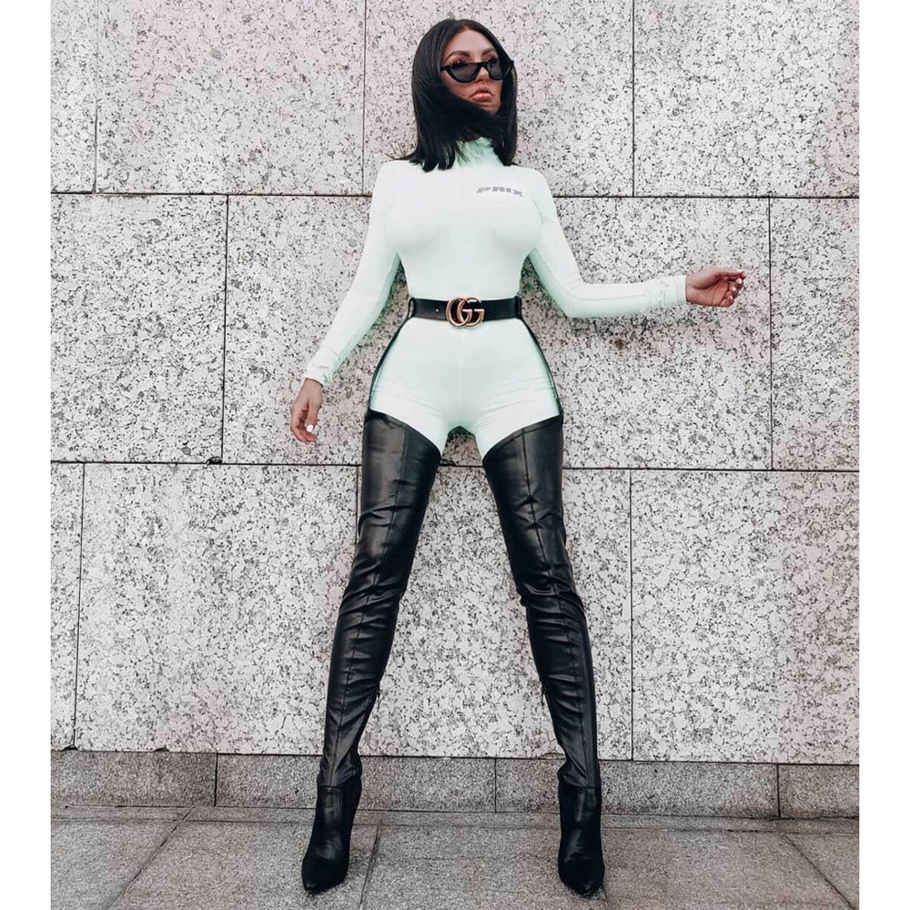 🥇𝙇𝙖𝙨𝙩 8.5 🔥🖤Harness Over The Knee Boot - Picture 6 of 15